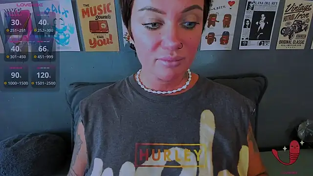 EllieOz online show from July 2026 03:21:02 PM
