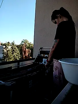 LauraBaby online show from September 2025 02:40:01 PM