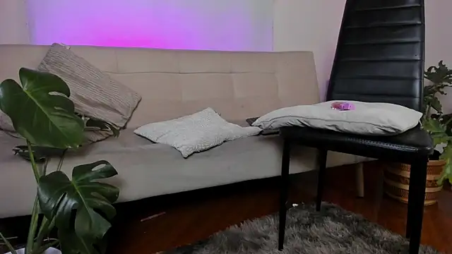 roselinedior online show from January 2025 08:48:01 PM