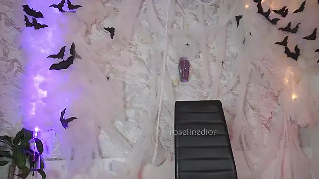 roselinedior online show from October 2025 12:05:01 PM