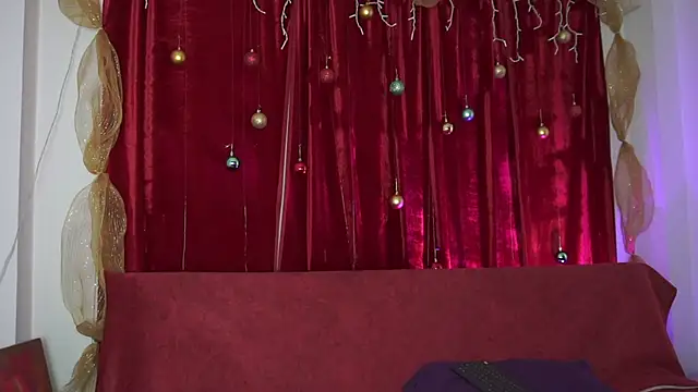 roselinedior online show from December 2025 02:14:02 PM