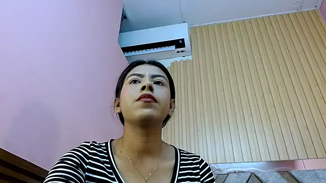 Snapshot of VeronicaRobles chatting on October 2025 09:15:02 PM VeronicaRobles online show from October 2025 09:15:02 PM