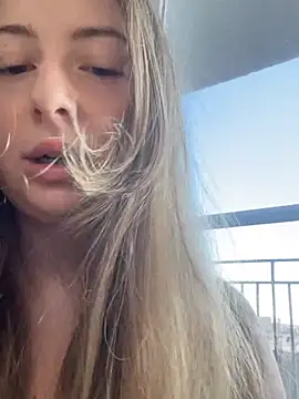 Snapshot of curvyflawless chatting on December 2024 12:01:01 PM curvyflawless online show from December 2024 12:01:01 PM