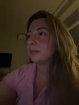 Snapshot of curvyflawless chatting on December 2024 02:50:01 PM curvyflawless online show from December 2024 02:50:01 PM