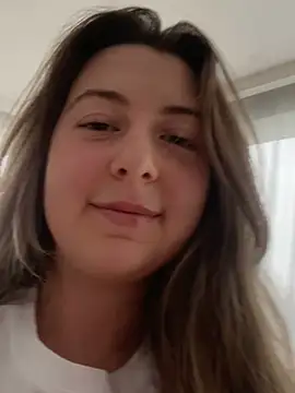 Snapshot of curvyflawless chatting on January 2025 12:43:02 PM curvyflawless online show from January 2025 12:43:02 PM