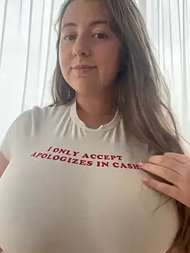 Snapshot of curvyflawless chatting on January 2025 11:43:02 AM curvyflawless online show from January 2025 11:43:02 AM