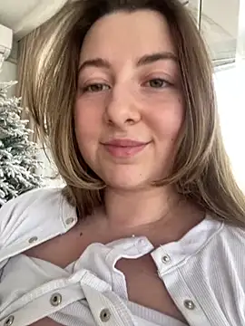 Snapshot of curvyflawless chatting on January 2025 11:41:01 AM curvyflawless online show from January 2025 11:41:01 AM