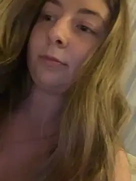 Snapshot of curvyflawless chatting on February 2025 03:07:01 PM curvyflawless online show from February 2025 03:07:01 PM