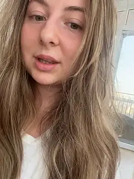 Snapshot of curvyflawless chatting on February 2025 11:56:01 AM curvyflawless online show from February 2025 11:56:01 AM