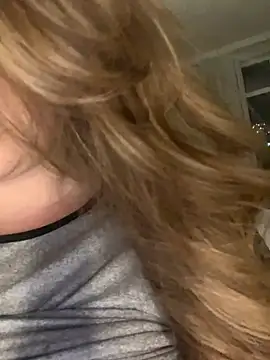 Snapshot of curvyflawless chatting on February 2025 04:53:02 PM curvyflawless online show from February 2025 04:53:02 PM