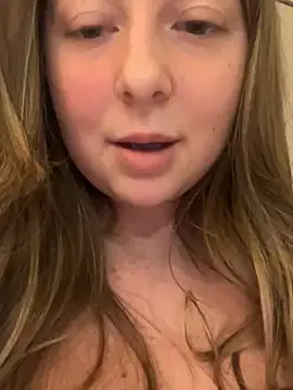 Snapshot of curvyflawless chatting on February 2025 09:44:02 AM curvyflawless online show from February 2025 09:44:02 AM