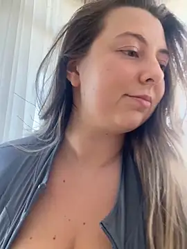 Snapshot of curvyflawless chatting on March 2025 11:03:01 AM curvyflawless online show from March 2025 11:03:01 AM