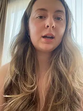 Snapshot of curvyflawless chatting on March 2025 01:36:01 PM curvyflawless online show from March 2025 01:36:01 PM