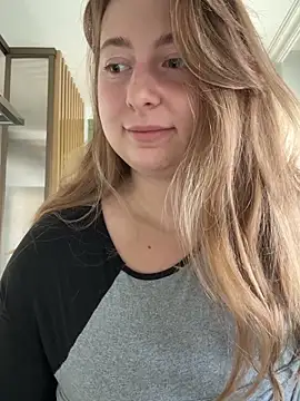 Snapshot of curvyflawless chatting on October 2025 07:18:02 AM curvyflawless online show from October 2025 07:18:02 AM