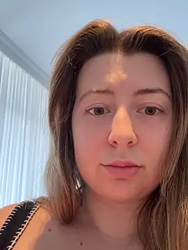 Snapshot of curvyflawless chatting on February 2026 07:45:01 AM curvyflawless online show from February 2026 07:45:01 AM