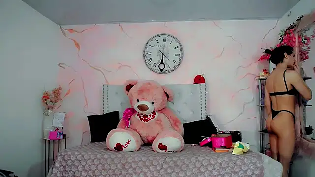 maria camilacms online show from March 2026 06:01:02 PM