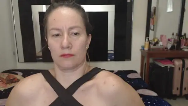 CATRINA-83 online show from October 2025 12:33:02 AM