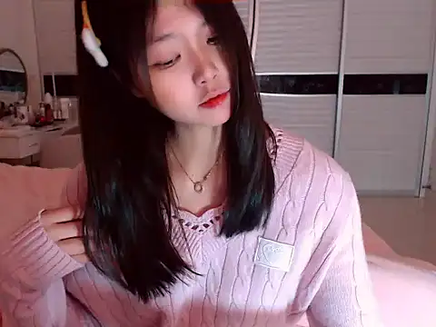 -Lucky Girl online show from February 2025 04:49:01 AM