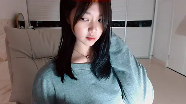 -Lucky Girl online show from September 2025 02:17:02 PM