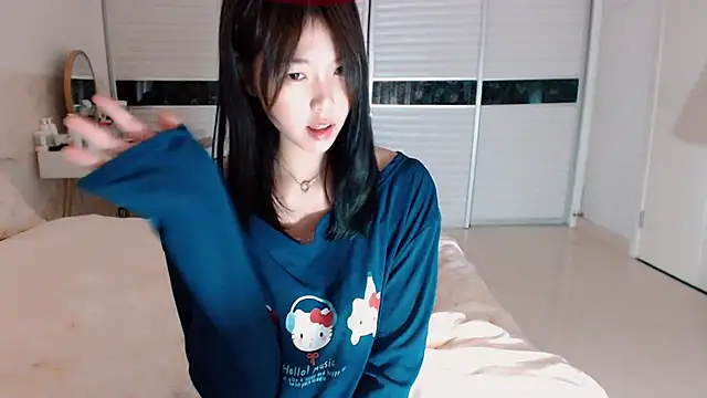 -Lucky Girl online show from September 2025 02:44:02 AM