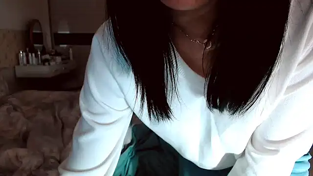 -Lucky Girl online show from October 2025 12:32:02 AM