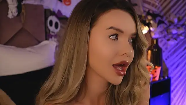 KatyaBelle online show from October 2025 08:13:02 PM