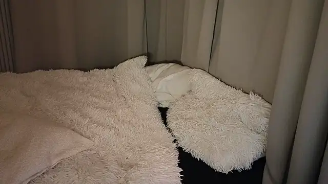 Sweetninaaa online show from February 2025 06:47:02 PM