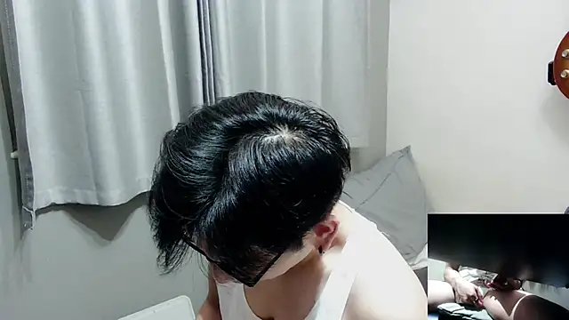 Snapshot of UndreamtM chatting on September 2025 02:08:02 PM UndreamtM online show from September 2025 02:08:02 PM