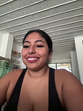 emmyjhonson07 online show from May 2026 11:49:02 AM