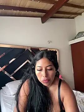 emmyjhonson07 online show from July 2026 04:13:01 PM