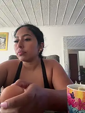 emmyjhonson07 online show from July 2026 12:12:01 PM