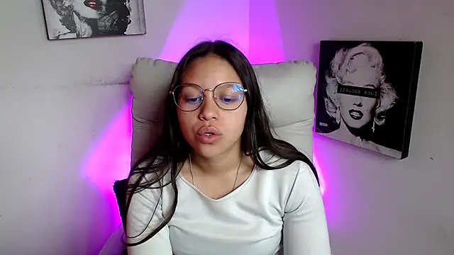 SamanthaRoldaan online show from March 2025 05:27:01 PM