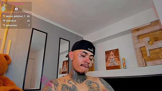 JordanSmiith  online show from March 2025 06:40:02 PM