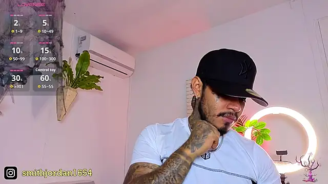 JordanSmiith  online show from October 2025 08:44:02 PM