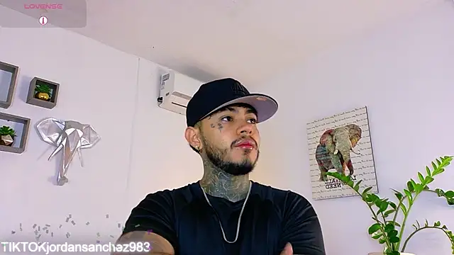 JordanSmiith  online show from February 2026 02:25:01 PM