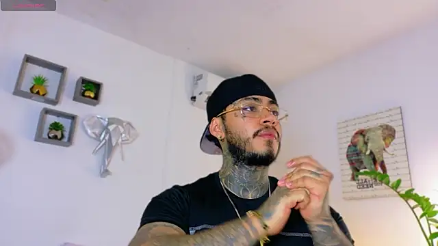 JordanSmiith  online show from March 2026 08:15:01 PM