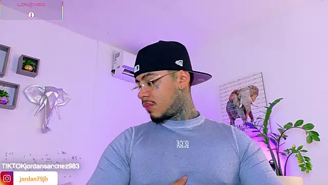 JordanSmiith  online show from May 2026 08:58:02 PM