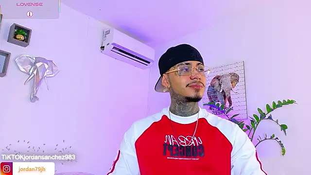 JordanSmiith  online show from May 2026 09:13:01 PM