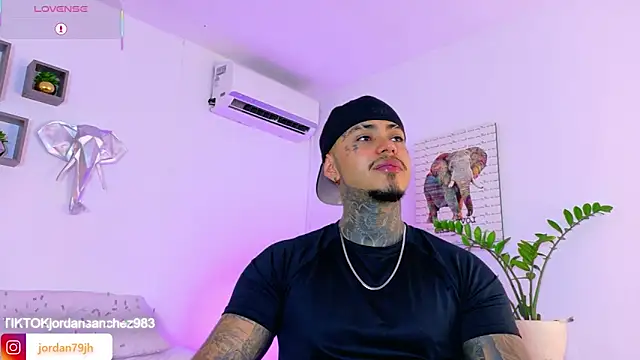 JordanSmiith  online show from May 2026 08:48:02 PM
