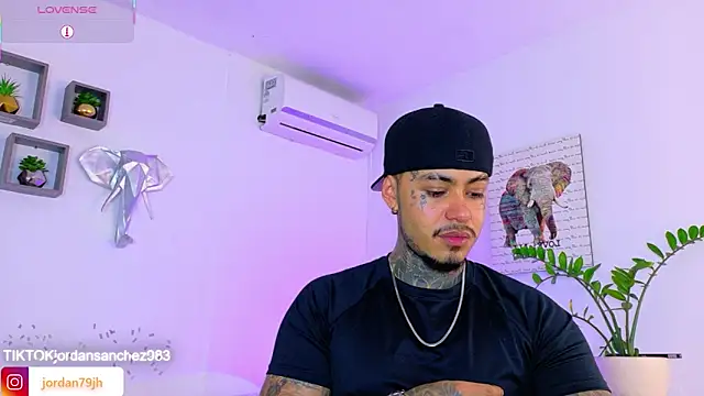 JordanSmiith  online show from May 2026 06:20:01 PM