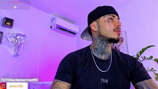 JordanSmiith  online show from June 2026 08:58:01 PM