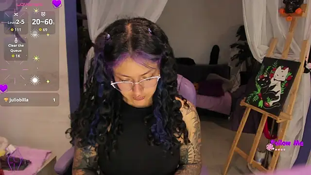 Snapshot of witchviolet chatting on February 2026 03:25:02 AM witchviolet online show from February 2026 03:25:02 AM