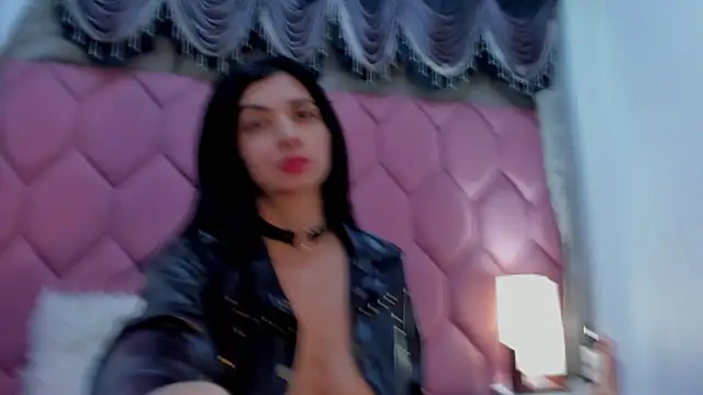 Snapshot of Linisprincehot69 chatting on February 2025 05:09:01 AM Linisprincehot69 online show from February 2025 05:09:01 AM