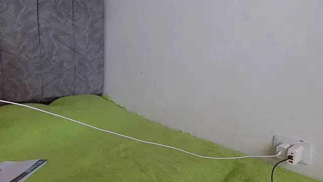 linda 33 online show from September 2025 03:56:02 PM