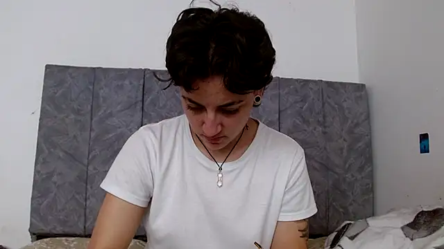 linda 33 online show from November 2025 02:17:01 PM