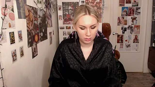 Snapshot of CapriScorpion chatting on December 2024 03:59:02 PM CapriScorpion online show from December 2024 03:59:02 PM