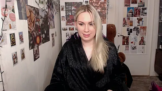 Snapshot of CapriScorpion chatting on December 2024 03:32:02 PM CapriScorpion online show from December 2024 03:32:02 PM