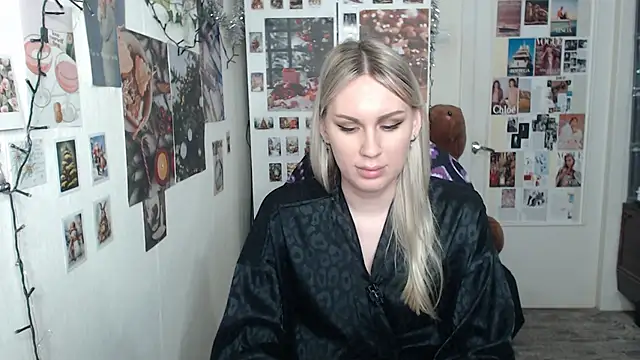 Snapshot of CapriScorpion chatting on December 2024 12:07:02 PM CapriScorpion online show from December 2024 12:07:02 PM