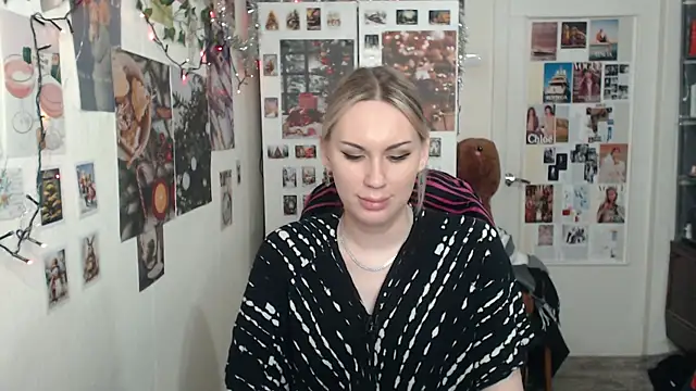 Snapshot of CapriScorpion chatting on December 2024 03:13:02 PM CapriScorpion online show from December 2024 03:13:02 PM