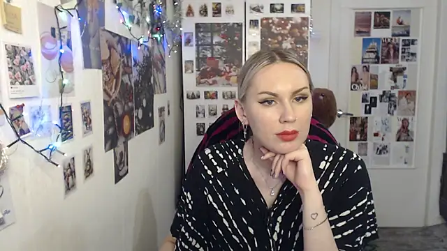 Snapshot of CapriScorpion chatting on December 2024 05:02:01 PM CapriScorpion online show from December 2024 05:02:01 PM